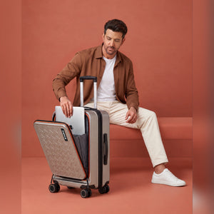 Black trolley suitcase with laptop compartment, extendable handle and four spinner wheels