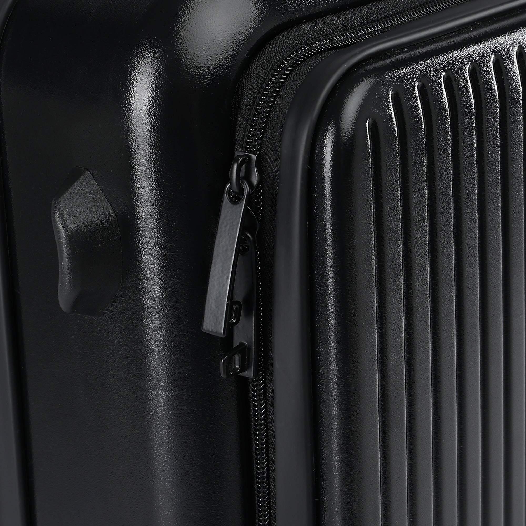 HRX by Hrithik Roshan Laptop Cabin Small Suitcase 8 Wheels - Urban Traveller