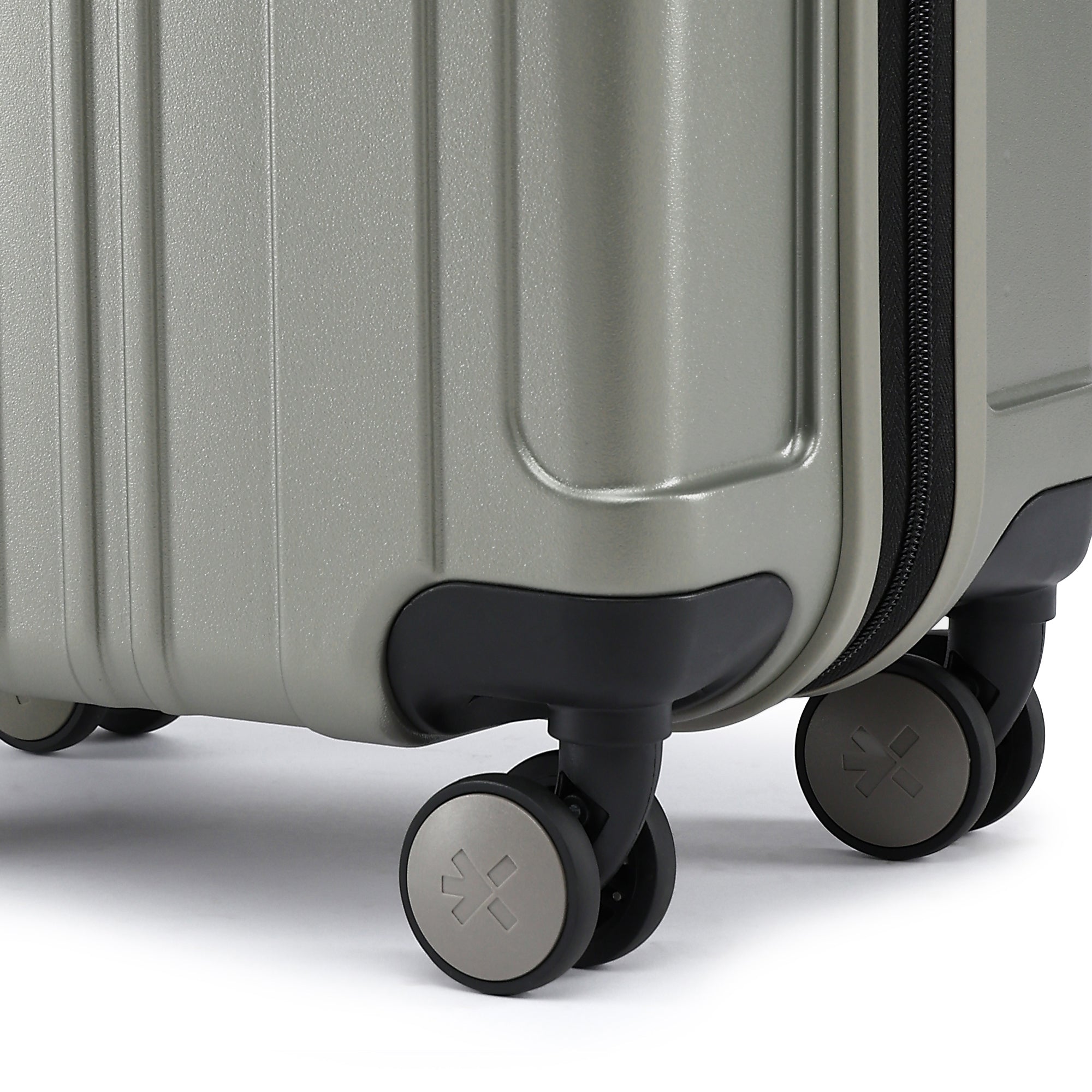 HRX by Hrithik Roshan Small Cabin Suitcase (56 cm) 8 Wheels - Force