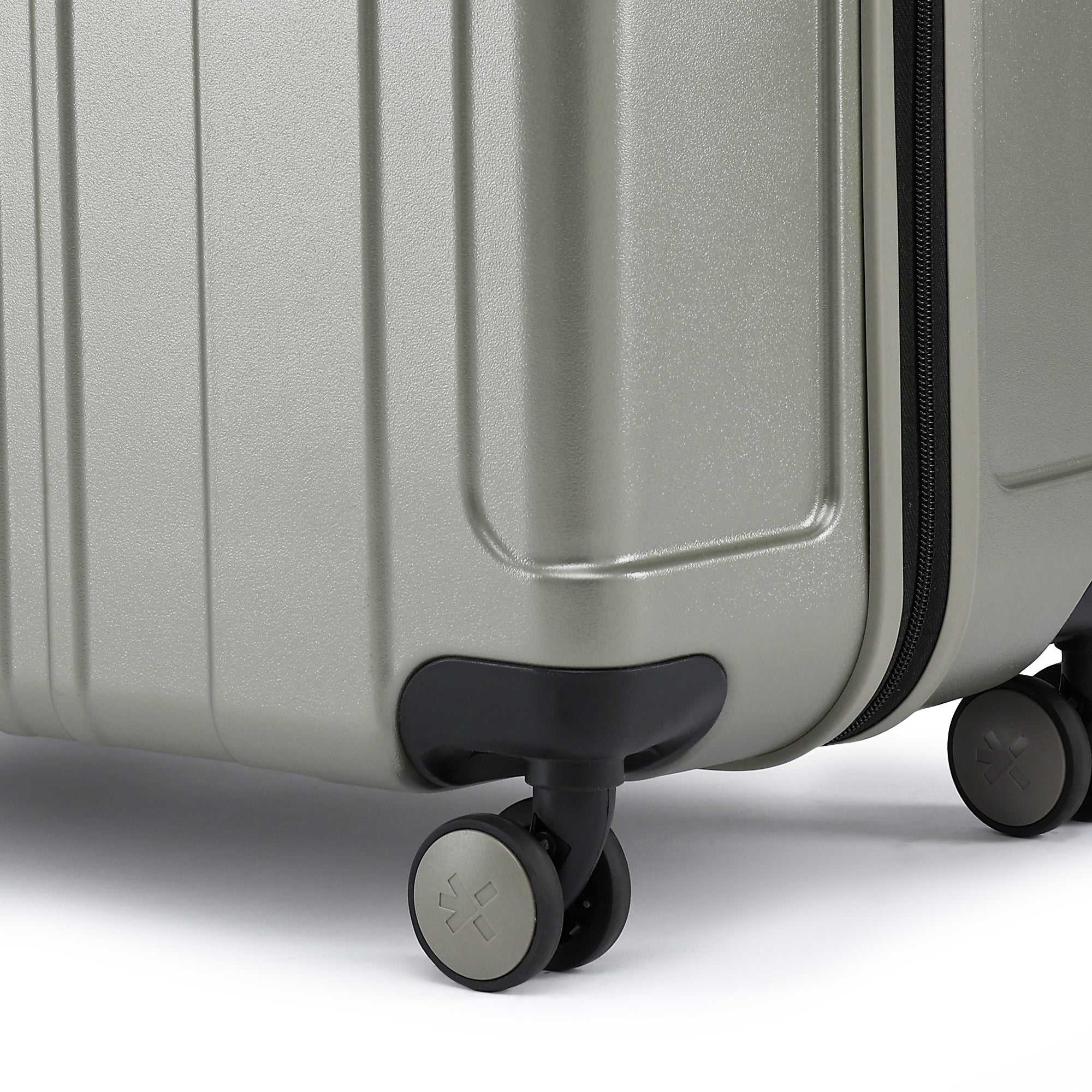 HRX by Hrithik Roshan Hard Body Set of 2 Luggage 8 Wheels - Force