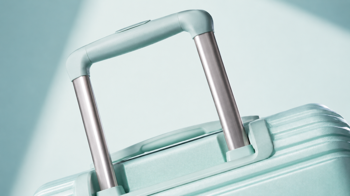How To Fix A Broken Trolley Bag Handle: Quick Home Repair Guide