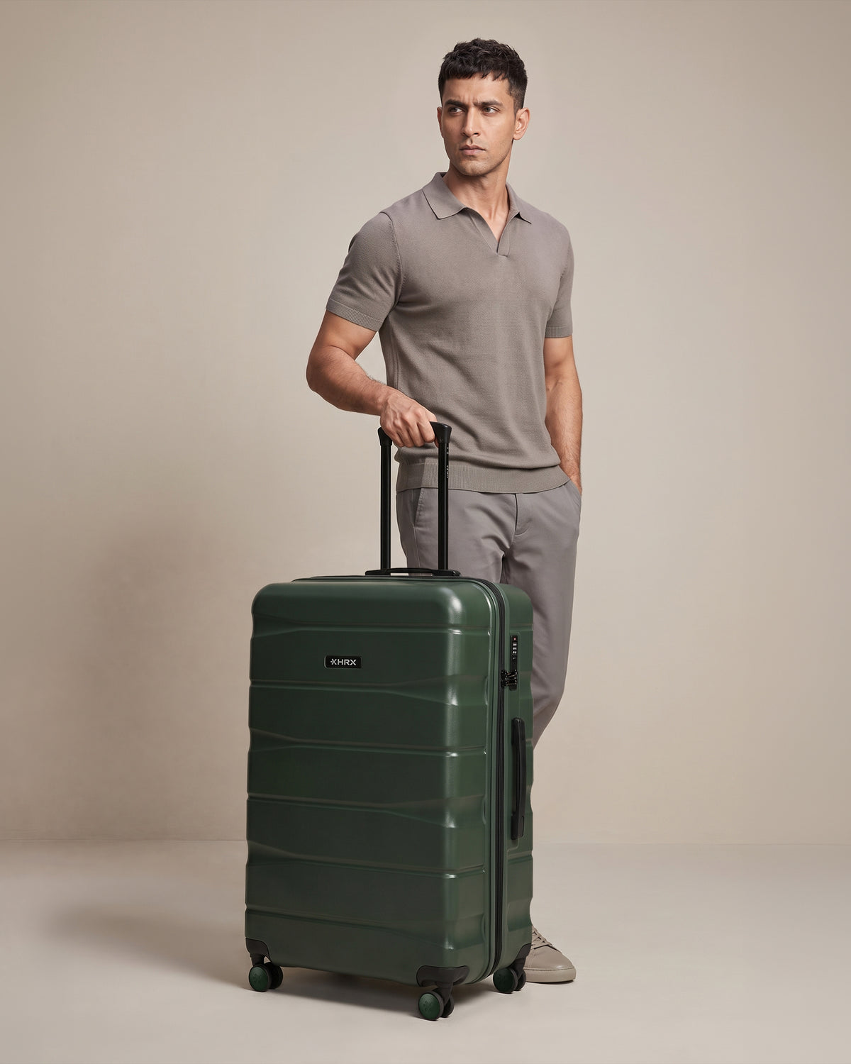 Medium check-in polycarbonate suitcase, dark green, 8-wheel, telescopic handle