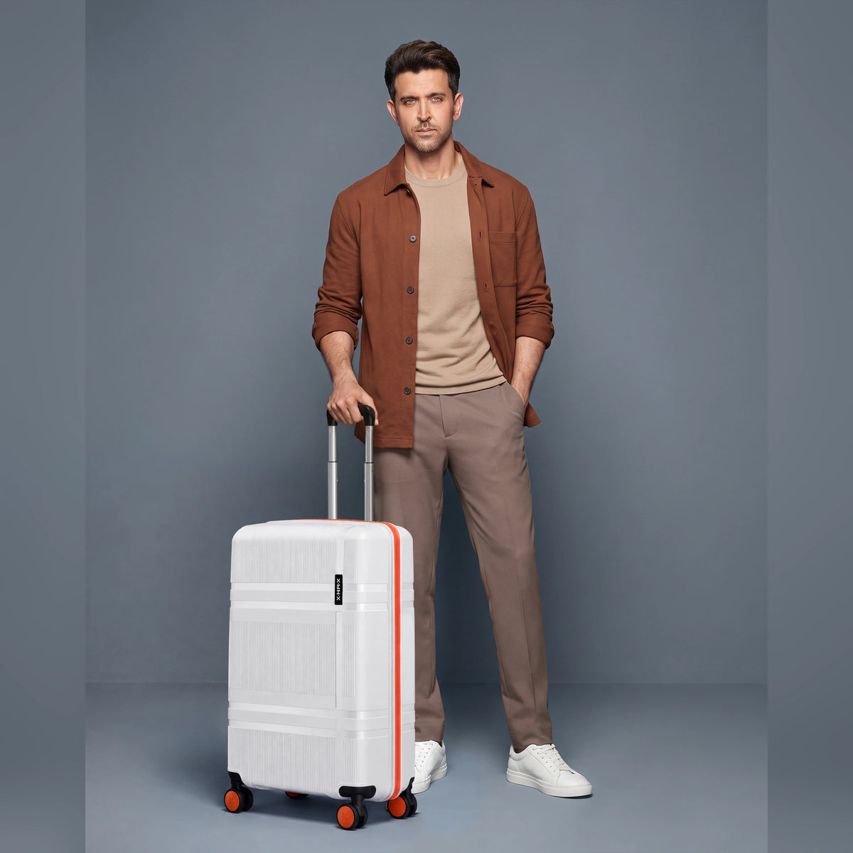 HRX Helium Small Cabin Suitcase (56 cm) 8 Wheels - Polycarbonate - Intergallactic Grey