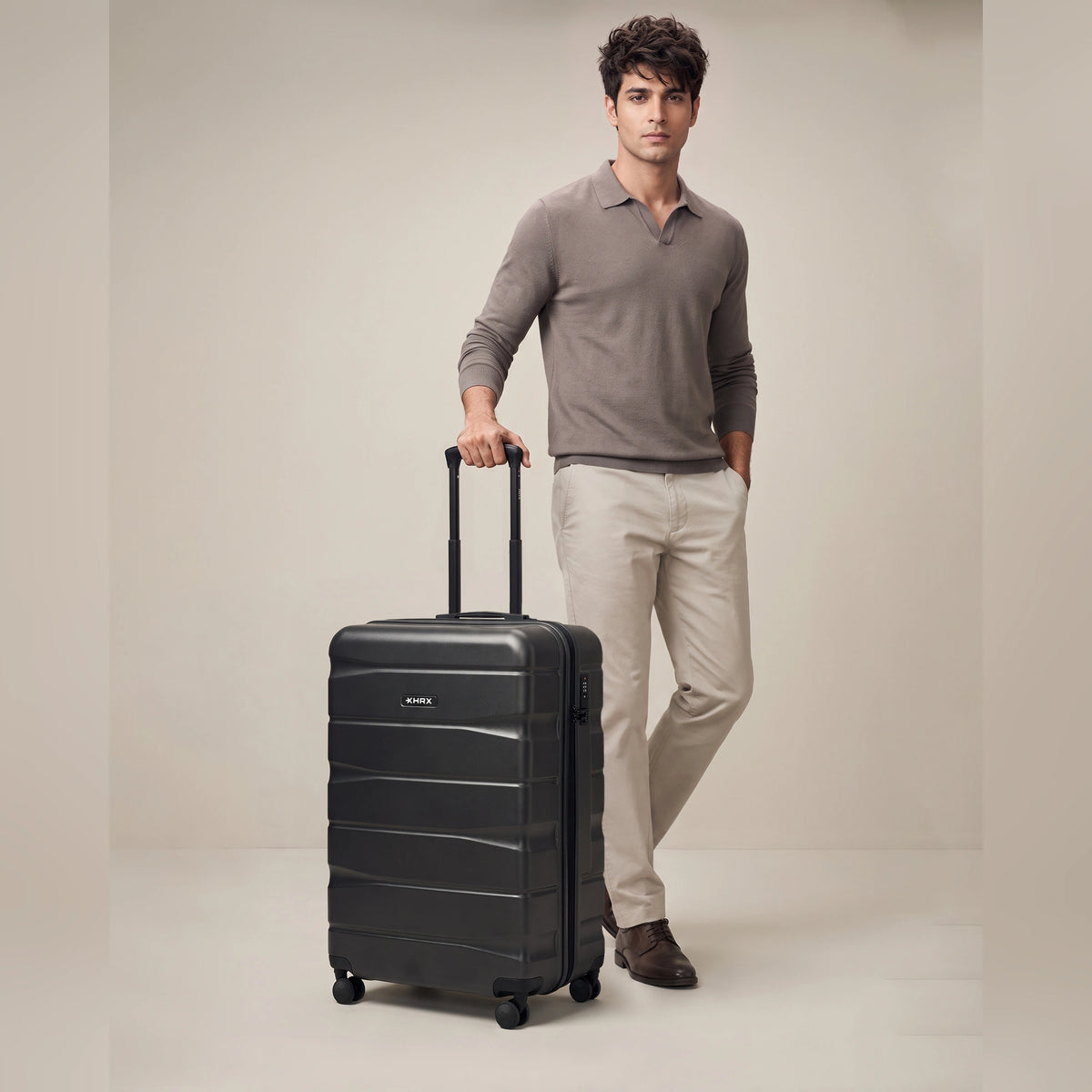 HRX Brute Small Cabin Suitcase (56 cm) 8 Wheels - Polycarbonate - Black