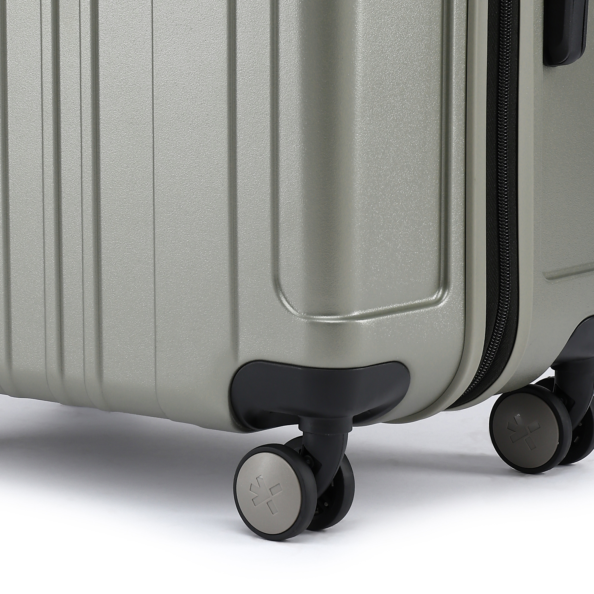 HRX by Hrithik Roshan Medium Check-in Suitcase (65 cm) 8 Wheels - Force