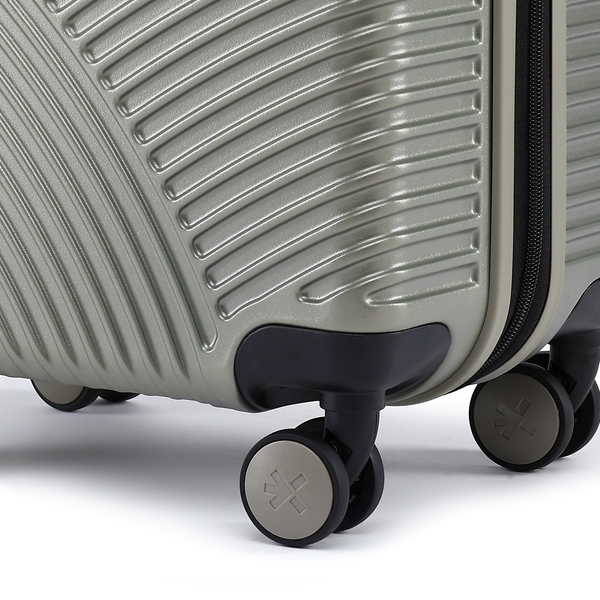 HRX by Hrithik Roshan Small Cabin Suitcase (56 cm) 8 Wheels - Glide