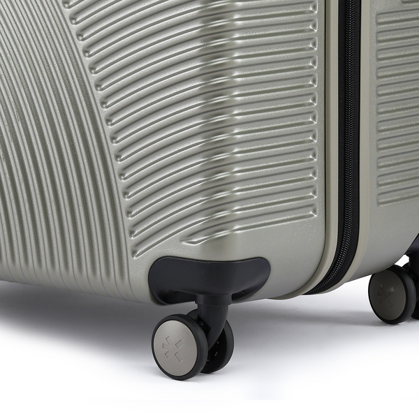 HRX by Hrithik Roshan Large Check-in Suitcase (75 cm) 8 Wheels - Glide