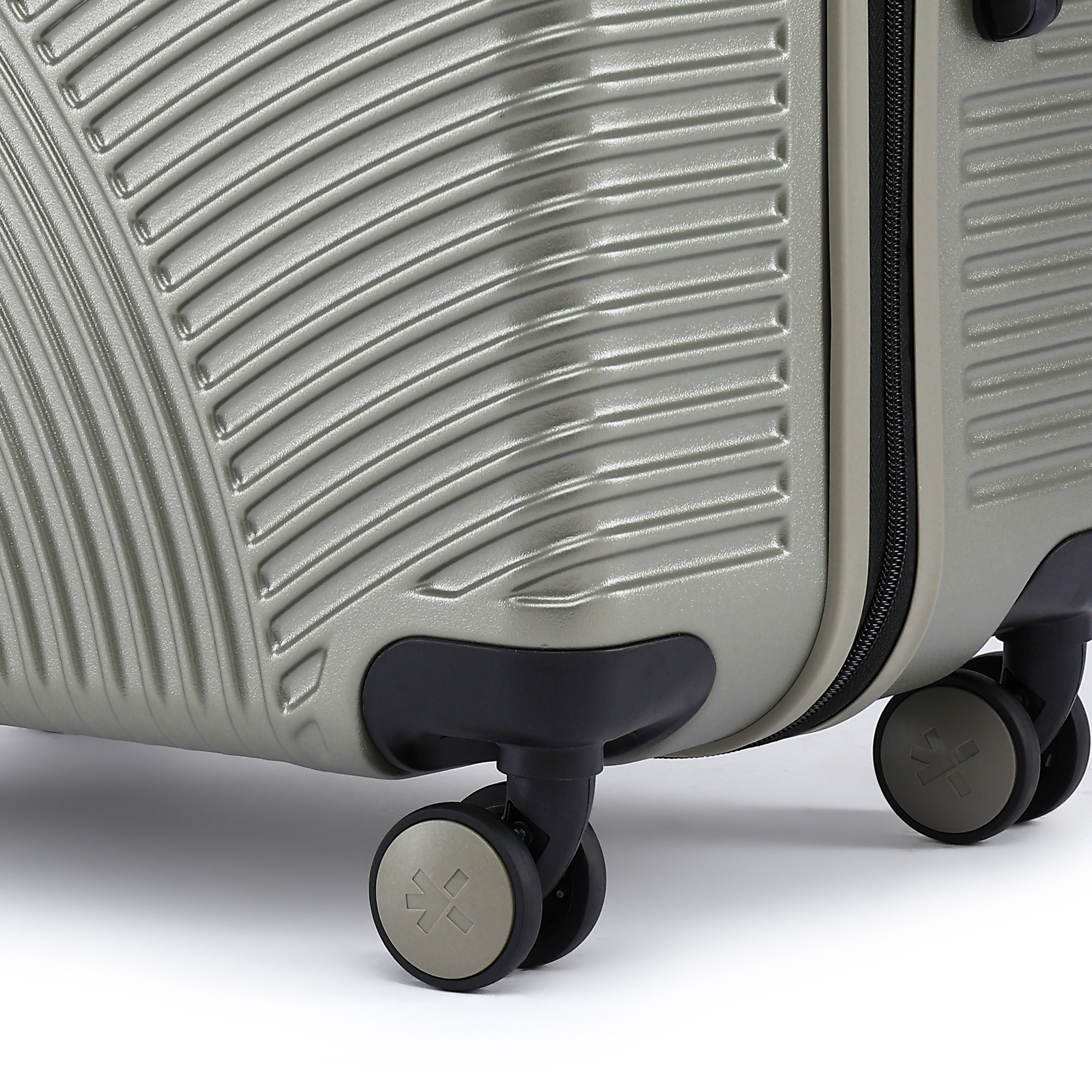 HRX by Hrithik Roshan Medium Check-in Suitcase (65 cm) 8 Wheels - Glide