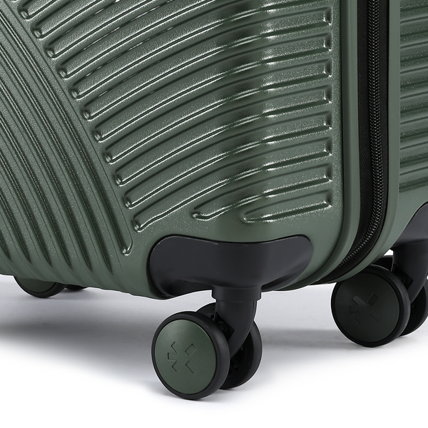 HRX by Hrithik Roshan Small Cabin Suitcase (56 cm) 8 Wheels - Glide